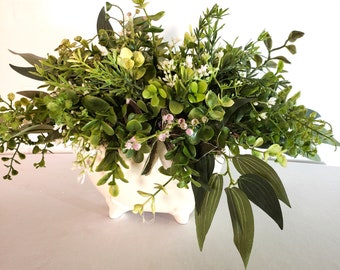 Small greenery arrangement, small bathtub with greenery for bathroom, silk floral arrangement, shelf arrangement, silk greenery centerpiece