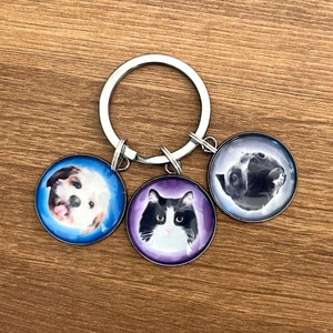 Custom Pet Photo Keychain: Personalized Memorial Gift