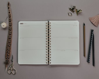 2025 Weekly Planner MINIMAL