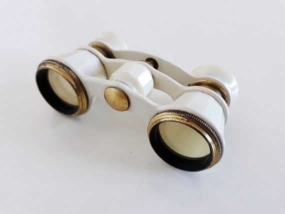 binoculars opera glasses