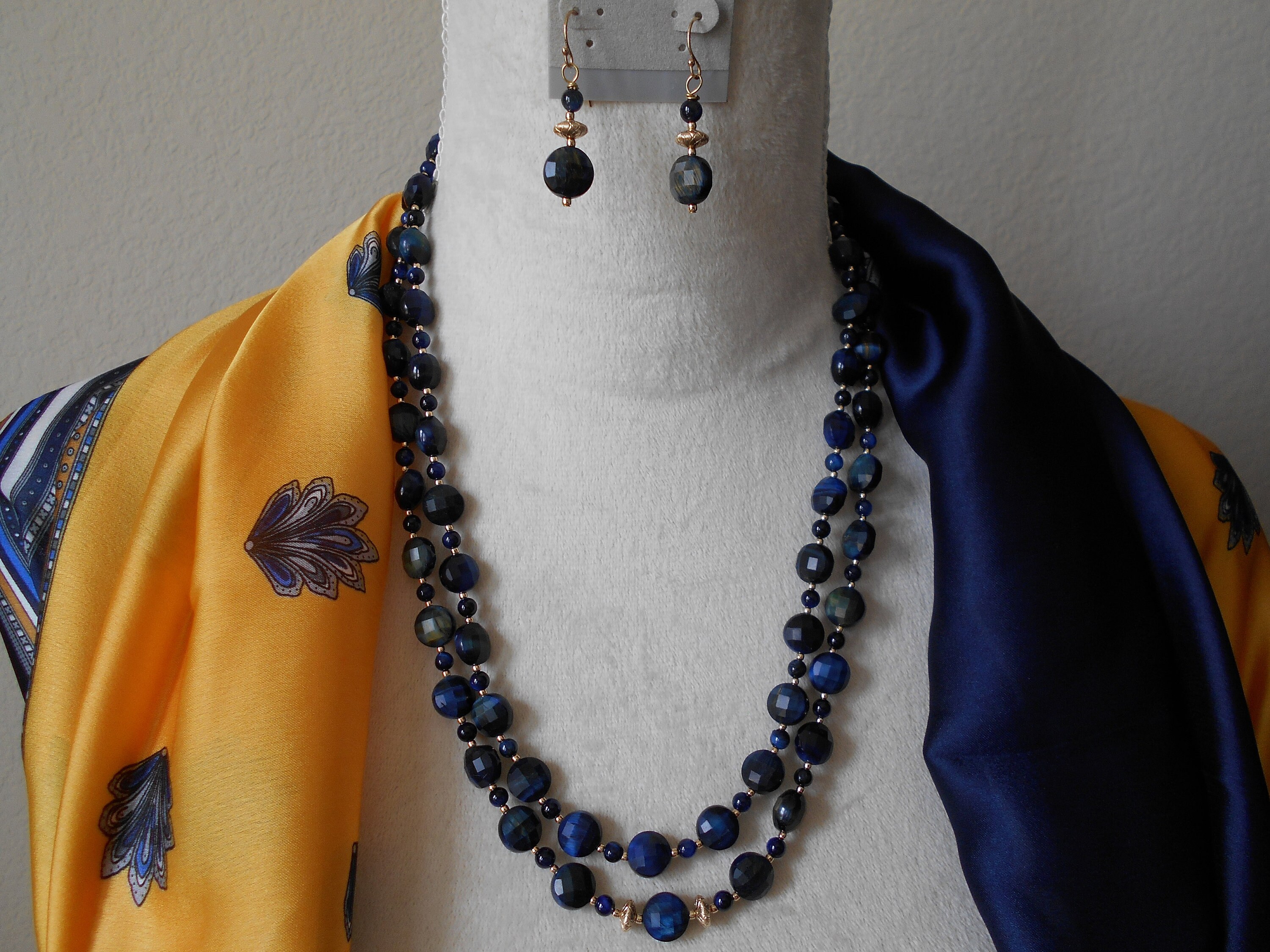 Silk Beads Necklace 