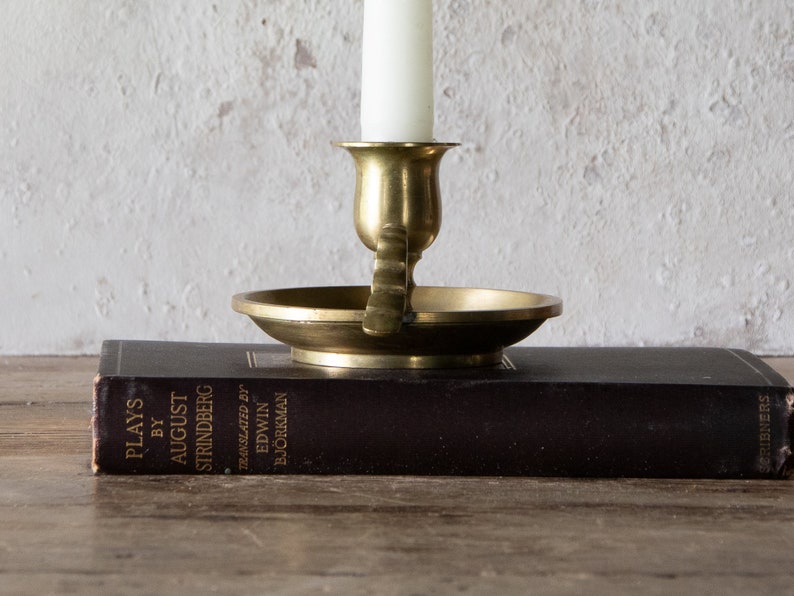 Brass Chamberstick with Finger Loop, Vintage Brass Candle Holder with Carrying Handle image 4