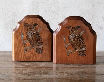 Horned Owl Wooden Bookends, Pair of Vintage Tiger Owl Transfers on Book Ends, Hoot Owl Decor