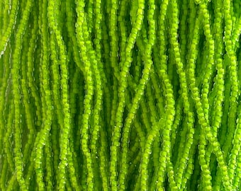 Size 11/0 | Terra Intensive Lining Lime Green | #08A54 | Preciosa Czech Glass Seed Beads | 6 String Hank | 2mm Rd Rocaille | DIY Jewelry