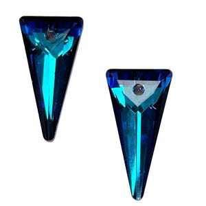 Spike Bermuda Blue Pendant Crystal 2pc | 20x10mm Drop 6480 Crystal Passions® DIY Jewelry Making Earrings Necklaces Macrame Suncatchers