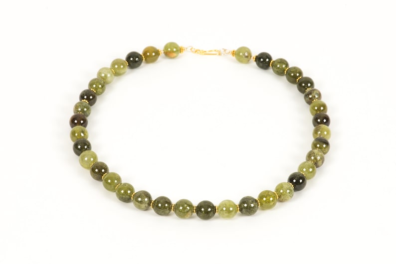 Green Onyx Necklace Natural Green Garnet Gemstone Necklace with Vermil Separators
