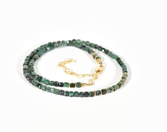 Echte smaragdgroene ketting, smaragdgroene choker met gold filled, delicate ketting, groene edelsteen
