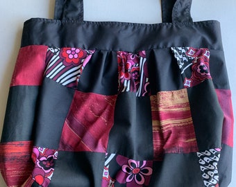 Sac à bandoulière en patchwork noir recyclé fait main