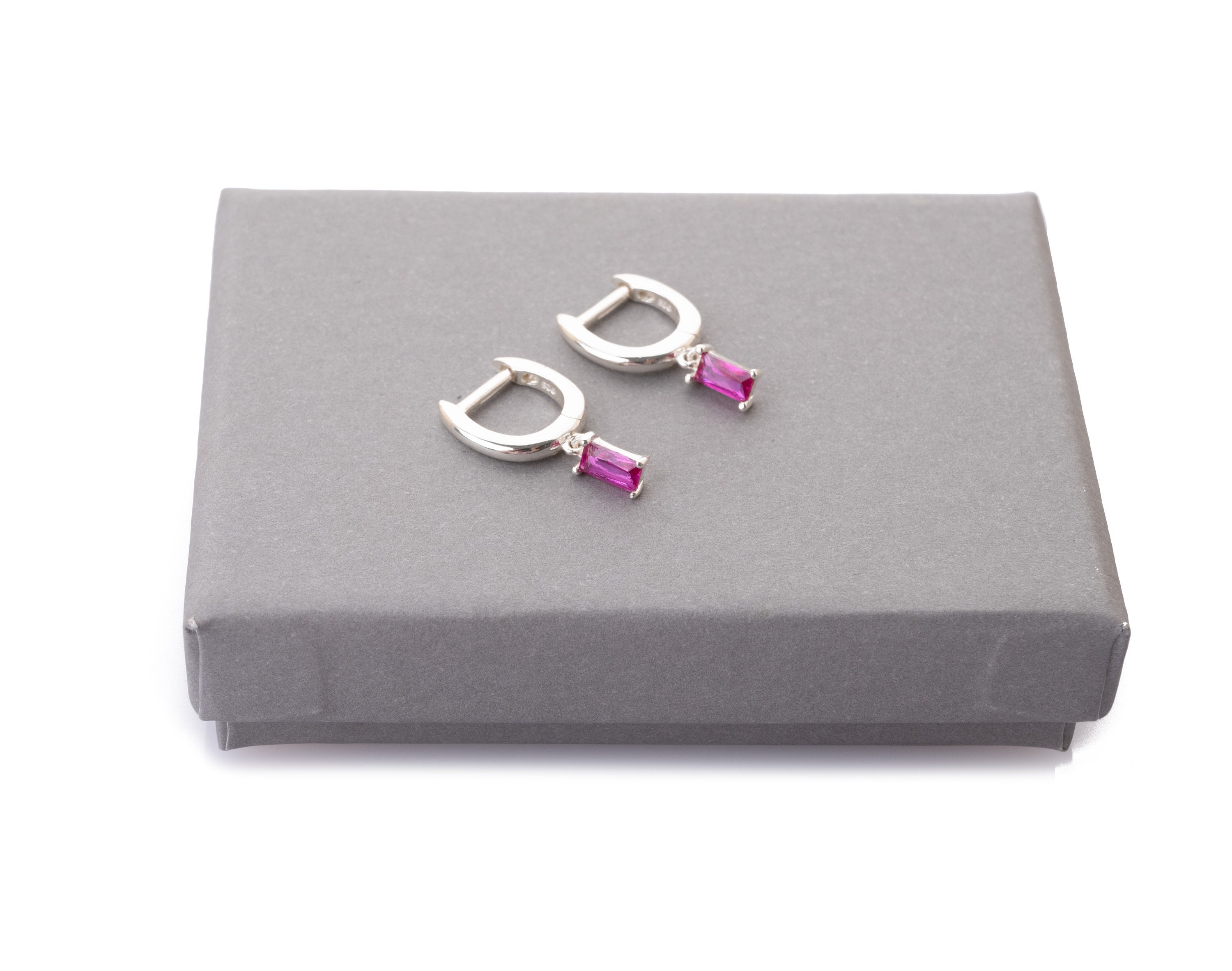 Orecchini pendenti in argento 925 con stella OR033-329
