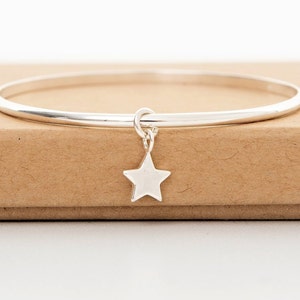Star bangle - Sterling silver bangle - Star Jewellery - Best friend Gift - Christmas Jewellery - Christmas gift for her