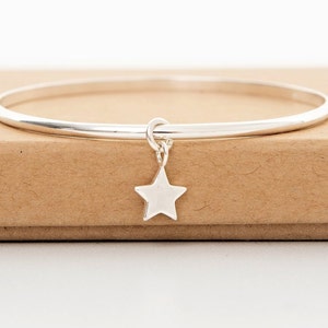 Star bangle - Sterling silver bangle - Star Jewellery - Best friend Gift - Christmas Jewellery - Christmas gift for her