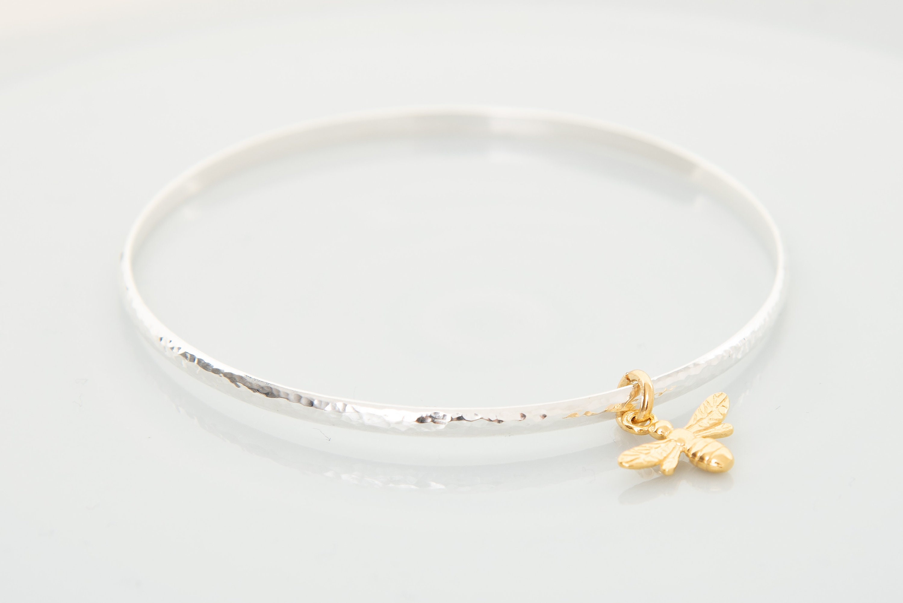 Bee bangle 2024