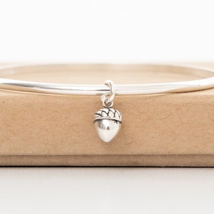 Jonc en argent sterling - Bracelet jonc gland - Bijoux gland - Jonc à breloques - Bijoux d&#39;automne