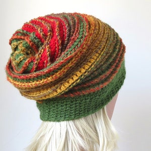 Chapeau au crochet pour femmes dans un style boho coloré, jaune moutarde, bonnet de laine chunky vert olive image 4