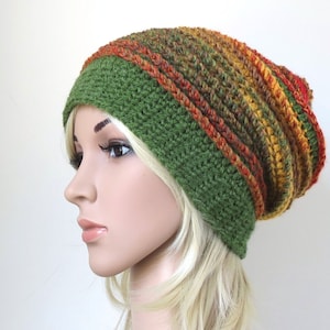 Chapeau au crochet pour femmes dans un style boho coloré, jaune moutarde, bonnet de laine chunky vert olive image 1