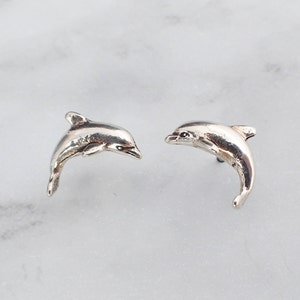 Dolphin Earrings, Dolphin Stud Earrings, Silver Dolphin Earrings, Dolphin Gift, Dolphin Gift for Kids, Ocean Earrings, Beach Stud Earrings