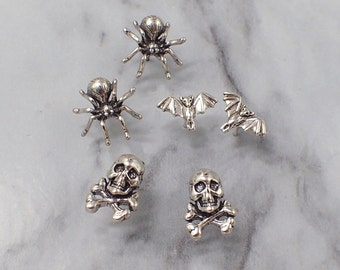 Silver Halloween Earrings, Spider Studs, Spooky Jewelry, Bat Earrings, Skull Studs, Cute Halloween Jewelry, Tarantula Spiders, Spooky Season