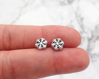 Sterlingzilveren sneeuwvlokoorknopjes, wintersieraden