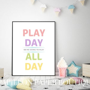 Póster para niños, arte para niños, póster de pared de guardería PLAY, color de sala de juegos, arte de juego, impresión de pared mínima, decoración para niños pequeños, arte de pared de arco iris, carteles