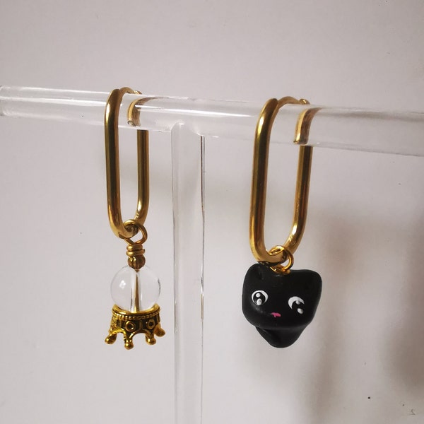 Boucles d'oreilles mon petit chat noir et sa boule de cristal