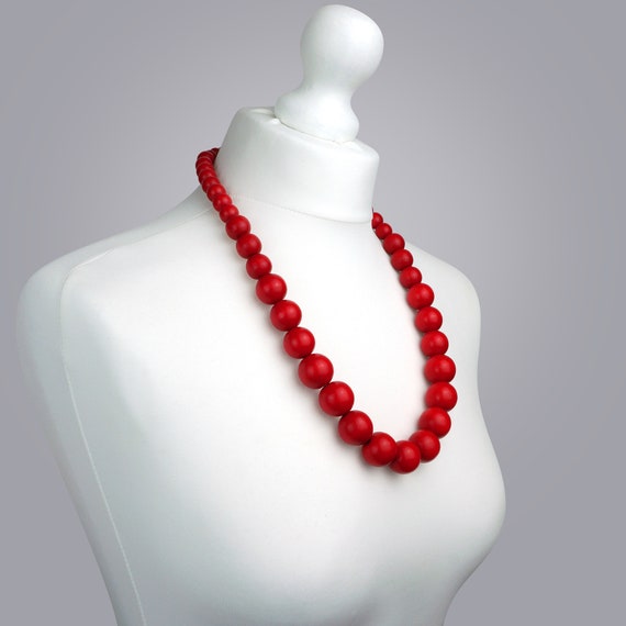 chunky red necklace
