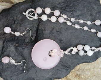 Rozenkwarts hanger en oorbellen Set