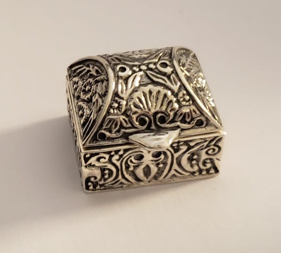 Sterling Silver Miniature Antique Treasure Chest Pill Box
