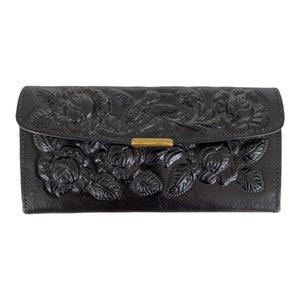 Cartera negra de piel hecha a mano con pájaros, rosas y paisajes