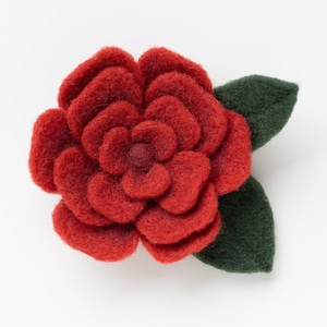 Red Rose Mini Needle Felting Kit - Beginner friendly with video tutorial - DIY Craft Gift