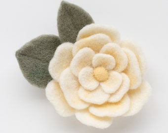 White Rose Mini Needle Felting Kit - Beginner Friendly with video instructions - DIY Craft Gift