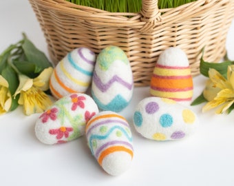 Easter Eggs Needle Felting Kit - beginner friendly - includes video instructions - DIY Spring Craft or Gift