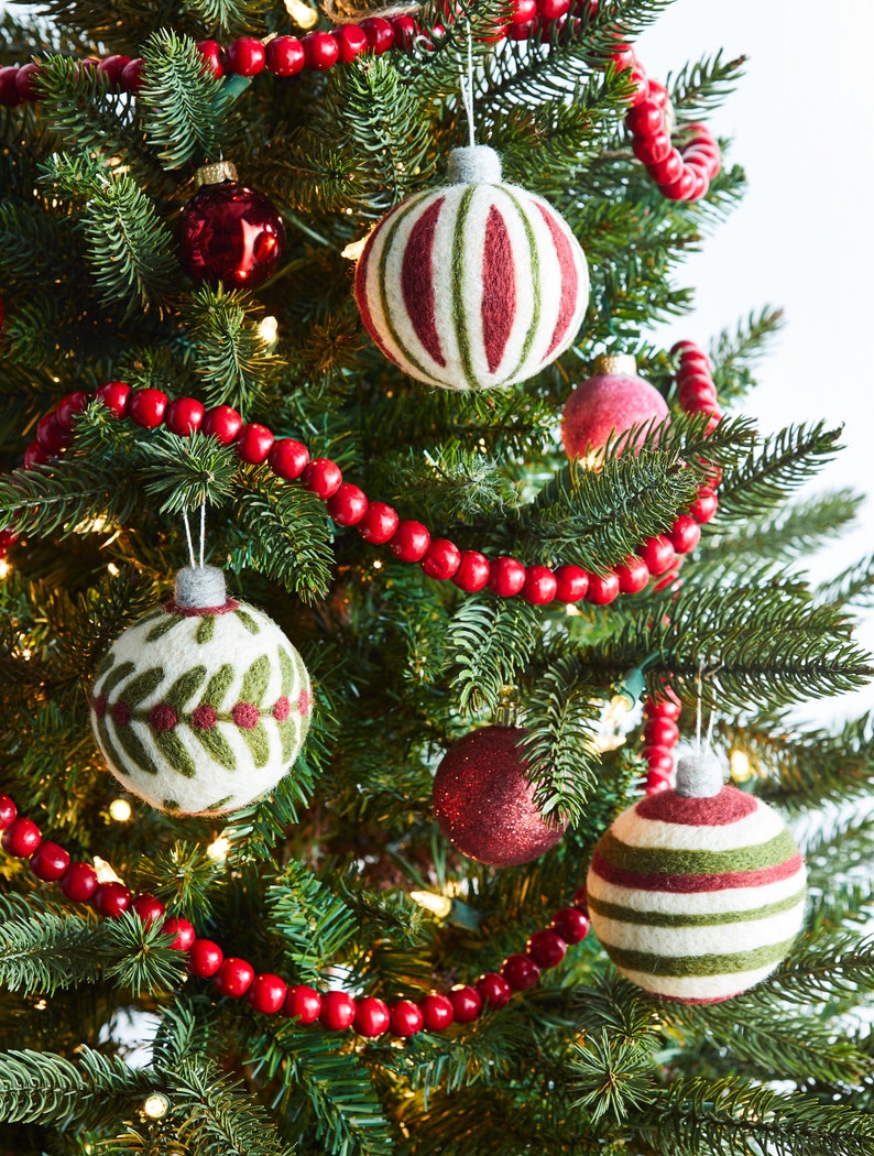 Christmas Ornaments Needle Felting Kit beginner friendly | Etsy