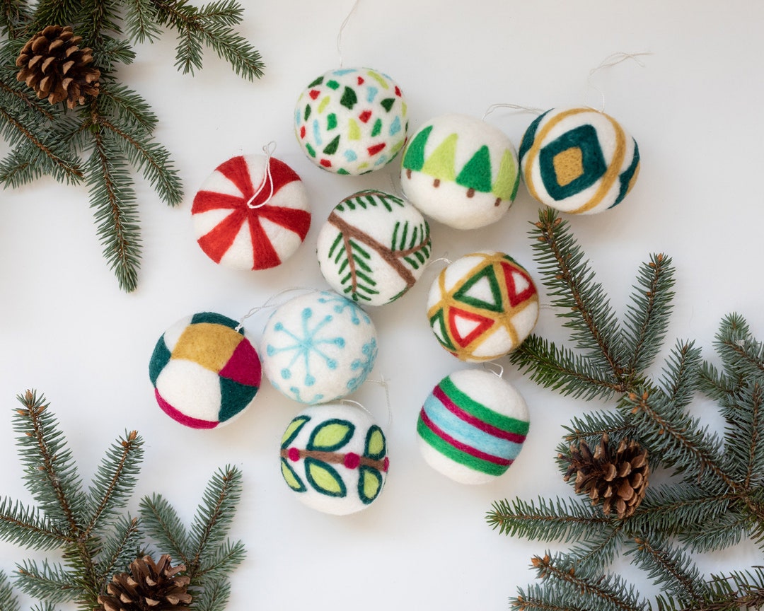 How to make Needle Felt Christmas Decorations 