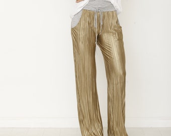 Pleated Wide Leg Pants