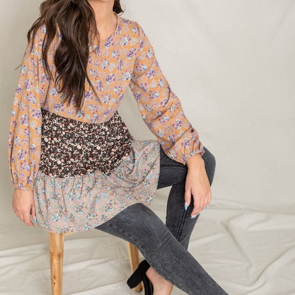 Ditsy Floral Tiered Bishop Sleeve Tunic | 2 Colors | S to 3X (Reg, Plus)