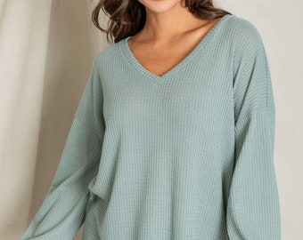 Waffle knit V-Neck Bishop Sleeve Loose Top| 6 Colors | S to 3X Plus