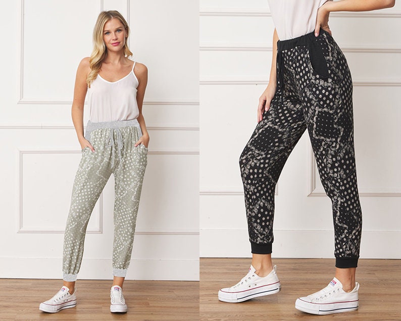 Graphic Trim Jogging Pants - Ready-to-Wear