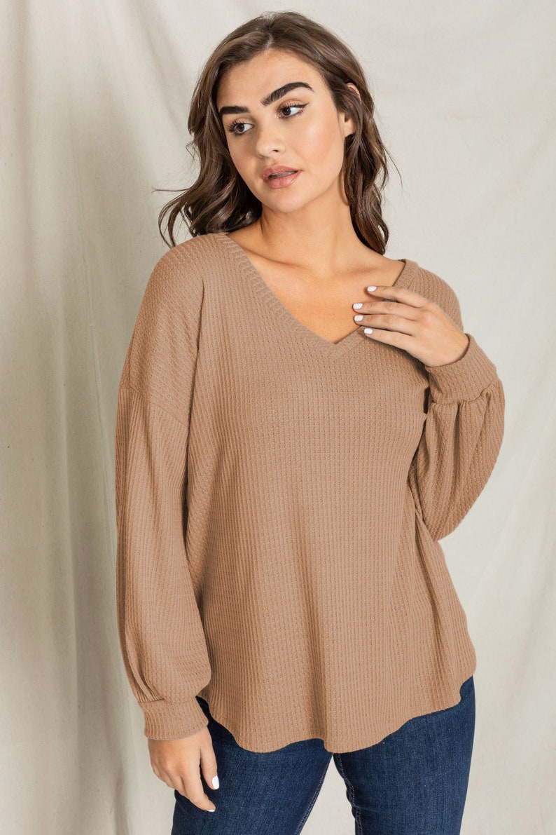 Waffle knit V-Neck Bishop Sleeve Loose Top 6 Colors S to 3X Plus Camel