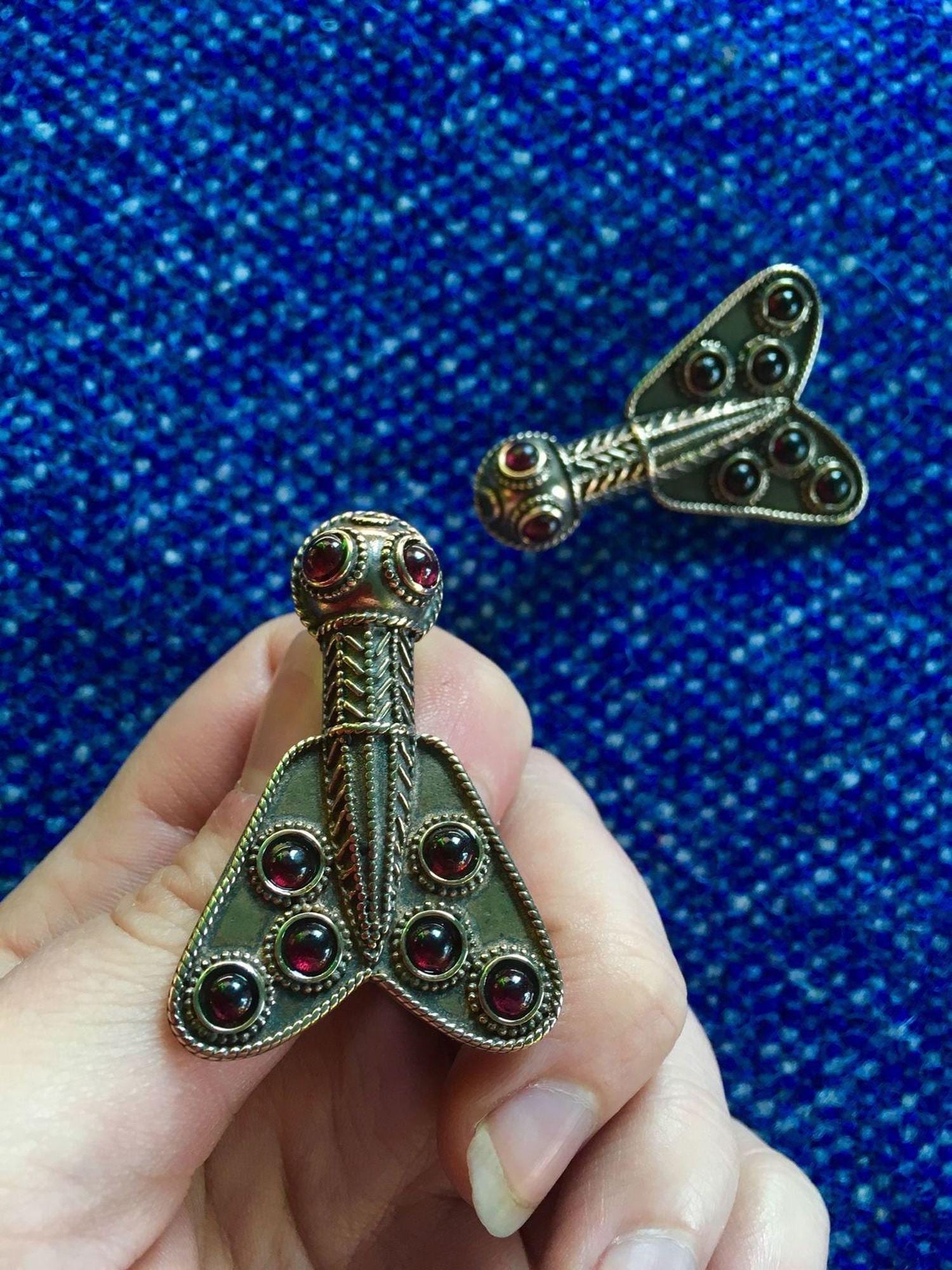 Bronze Merovingian Cicada Brooch - Garnet - Etsy