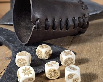 Farkle Dice Game Set - Leather Cup & Dice