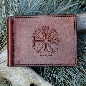 VEGVISIR, cartera de cuero Iceland Purse Embossed Viking Compass Dollar