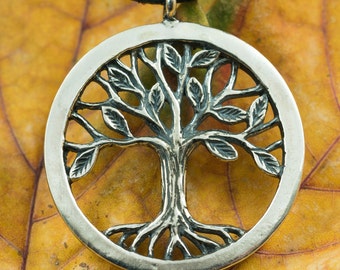 CELTIC TREE of Life Arbor Vitae SILVER Necklace Vikings Viking Trees Pagan Jewellery Jewelry Pagan Asatru Amulet Talisman Pagan Fantasy