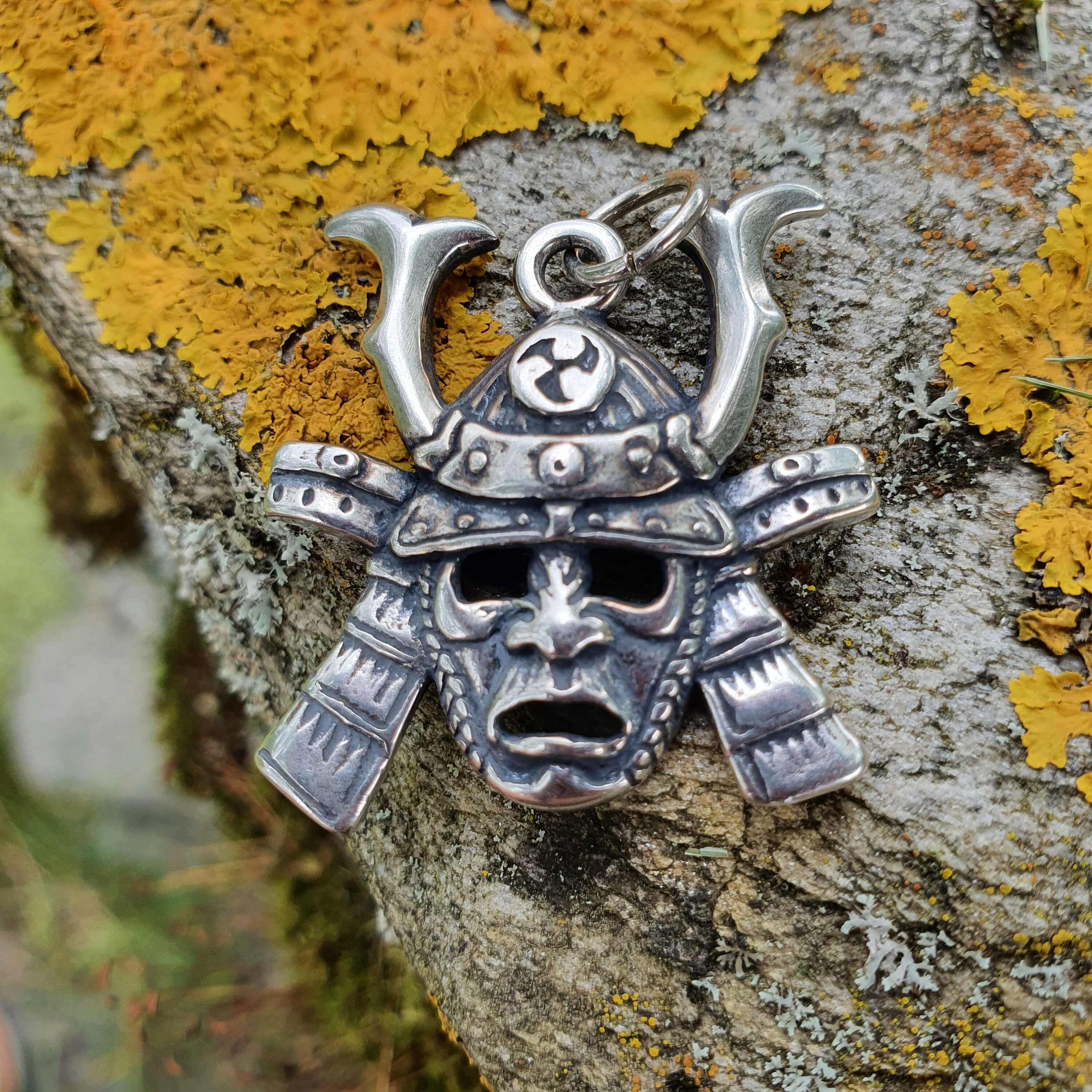 SAMURAI Silver Pendant Japanese Kabuto Helmet Jewelry Nippon