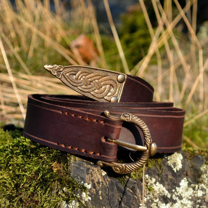 ремень викинга. ремень викинга. поделки из кожи ручной работы. Viking belt. ремни викинг.