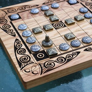 FIDCHELL Ancient Celtic BOARD GAME Brian Boru Chess like Tafl Hnefatafl Mythology Gift Celts Viking Raid Games Strategy image 5