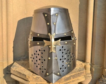 Crusader Great Helmet - Grand Master