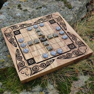 FIDCHELL Ancient Celtic BOARD GAME Brian Boru Chess like Tafl Hnefatafl Mythology Gift Celts Viking Raid Games Strategy image 1