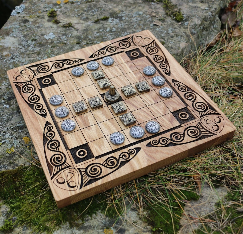 FIDCHELL Ancient Celtic BOARD GAME Brian Boru Chess like Tafl Hnefatafl Mythology Gift Celts Viking Raid Games Strategy image 1