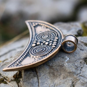 LUNULA Women FERTILITY PAGAN Pendant Bronze Charm Lunitsa Crescent Moon Viking Vikings Norse Jewelry Jewellery Middle Ages Medieval