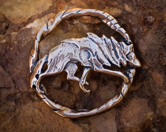 BRONZE WOLF Bronze costume brooch Wolves Wild Wilderness Fenrir Charm Viking Vikings Pagan Beast Jewellery